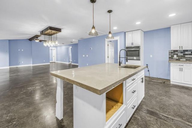 8521 EHREN CUTOFF, Land O Lakes, FL 34639