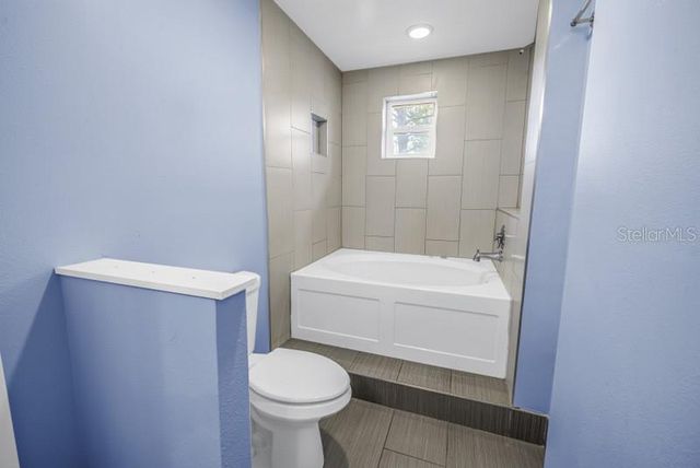 8521 EHREN CUTOFF, Land O Lakes, FL 34639