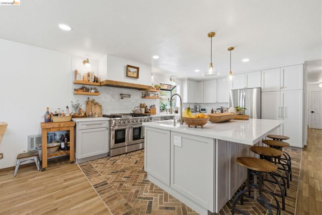 19650 Jubilee Ct, Soulsbyville, CA 95372