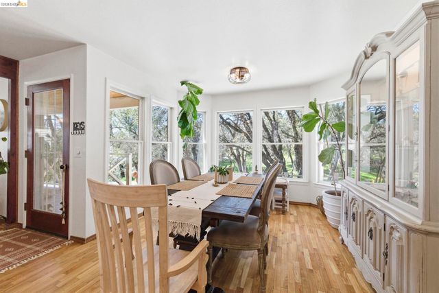 19650 Jubilee Ct, Soulsbyville, CA 95372