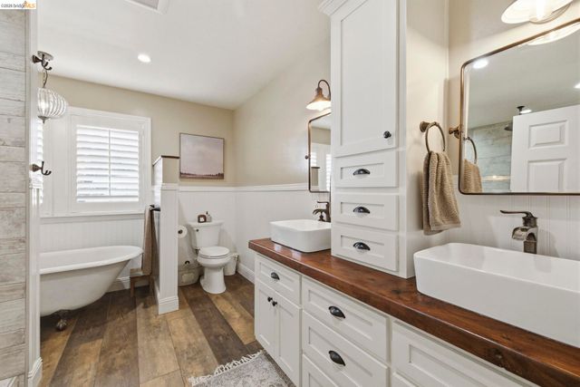 19650 Jubilee Ct, Soulsbyville, CA 95372