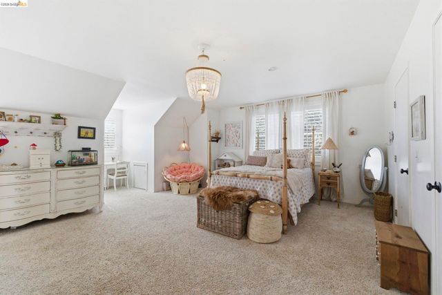 19650 Jubilee Ct, Soulsbyville, CA 95372