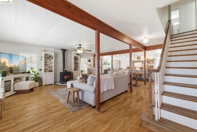 19650 Jubilee Ct, Soulsbyville, CA 95372