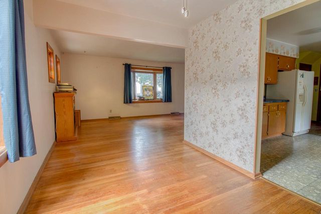 11634 W Dearbourn AVENUE, Wauwatosa, WI 53226