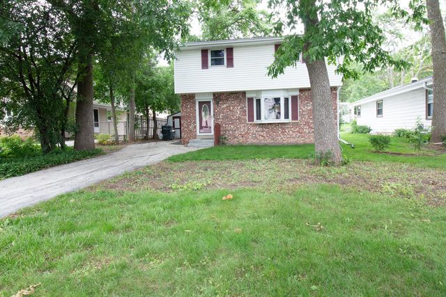 11634 W Dearbourn AVENUE, Wauwatosa, WI 53226