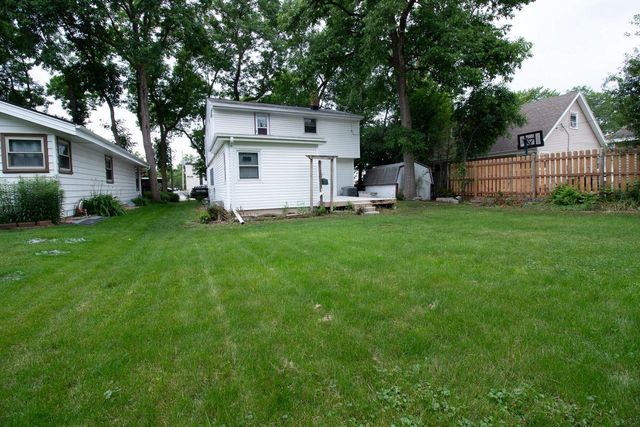 11634 W Dearbourn AVENUE, Wauwatosa, WI 53226