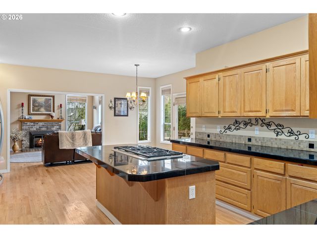 14731 Se LANDIS Ct, Clackamas, OR 97015