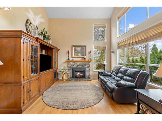 14731 Se LANDIS Ct, Clackamas, OR 97015