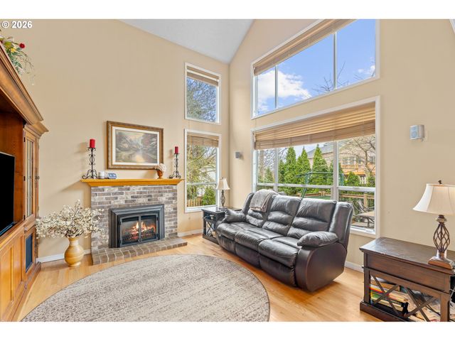 14731 Se LANDIS Ct, Clackamas, OR 97015