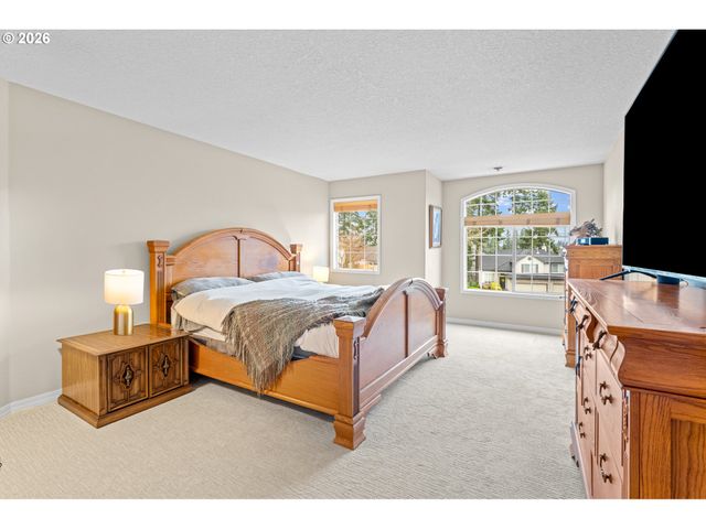 14731 Se LANDIS Ct, Clackamas, OR 97015