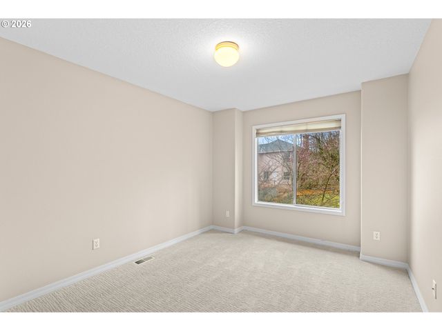 14731 Se LANDIS Ct, Clackamas, OR 97015