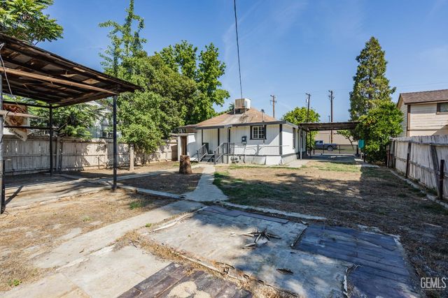 115 Ferguson Avenue, Bakersfield, CA 93308