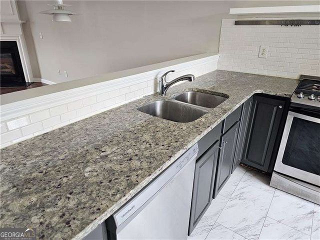 1021 Thornborough Drive, Alpharetta, GA 30004