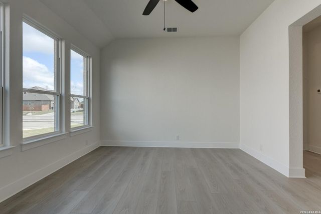 192 Megan's Lane, Castroville, TX 78009