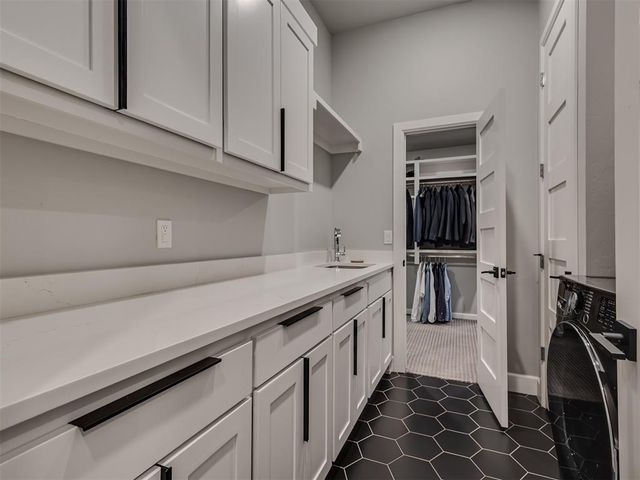 15713 James Thomas Court, Edmond, OK 73013