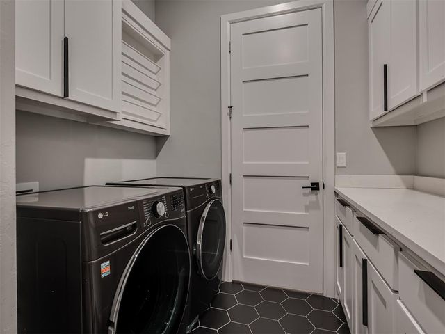 15713 James Thomas Court, Edmond, OK 73013