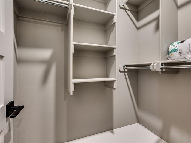 15713 James Thomas Court, Edmond, OK 73013