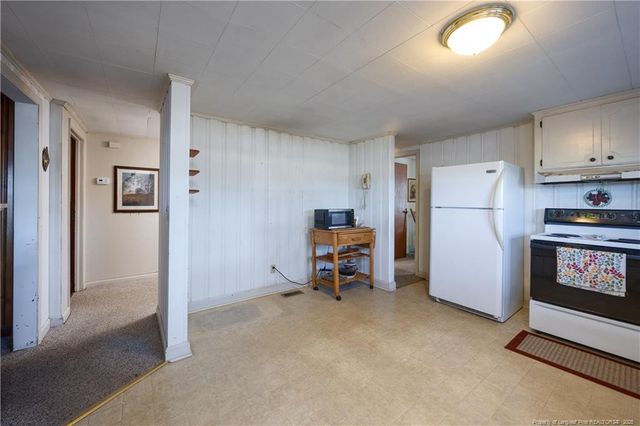 2907 Siversten Road, Autryville, NC 28318