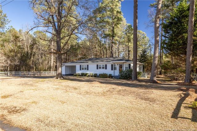 2907 Siversten Road, Autryville, NC 28318