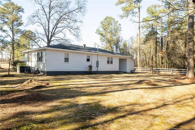 2907 Siversten Road, Autryville, NC 28318