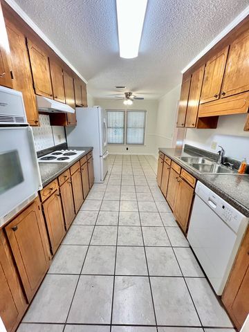 4011 Woodberry Drive, Dothan, AL 36301