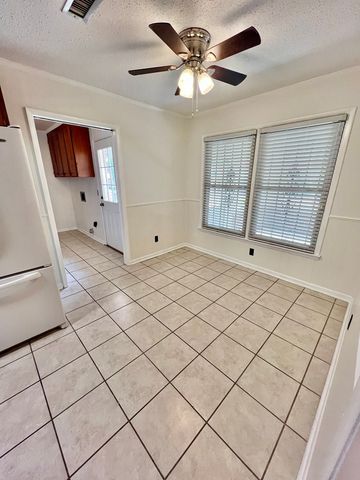 4011 Woodberry Drive, Dothan, AL 36301