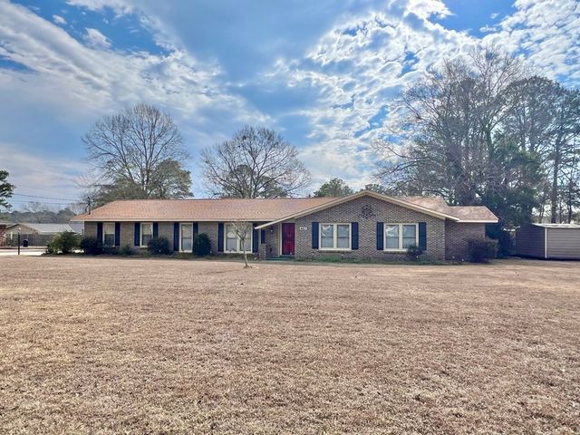 4011 Woodberry Drive, Dothan, AL 36301