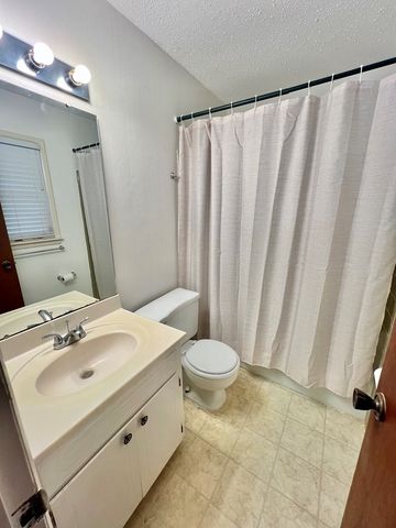 4011 Woodberry Drive, Dothan, AL 36301