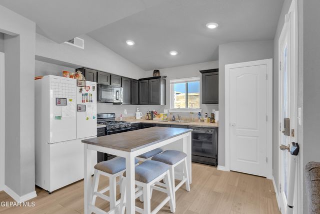 14557 Desert Poppy Court, Horizon City, TX 79928