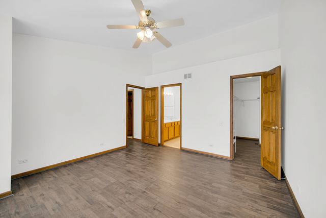 4782 AMBER Circle, Hoffman Estates, IL 60192