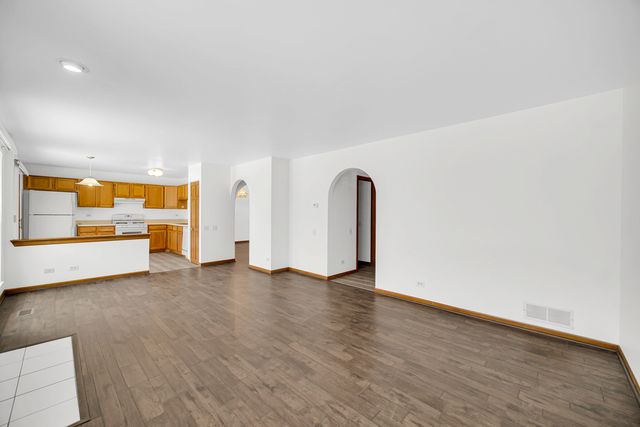 4782 AMBER Circle, Hoffman Estates, IL 60192