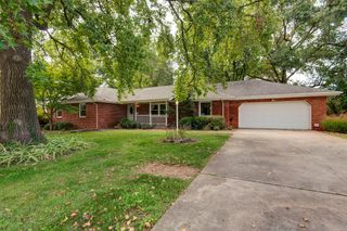 2658 East Corona Circle, Springfield, MO 65804