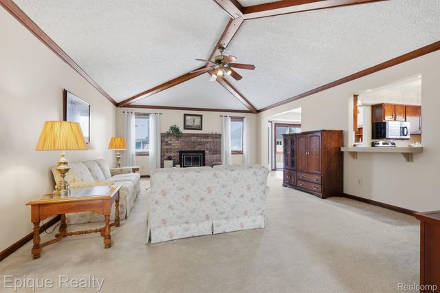 40931 Rehse Drive, Clinton Charter Township, MI 48038