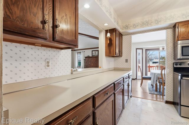 40931 Rehse Drive, Clinton Charter Township, MI 48038