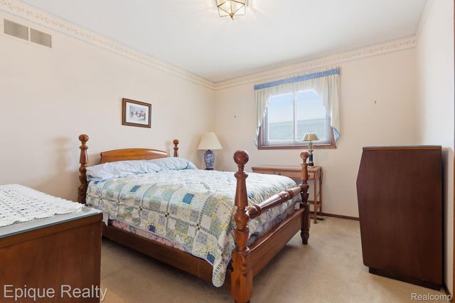 40931 Rehse Drive, Clinton Charter Township, MI 48038