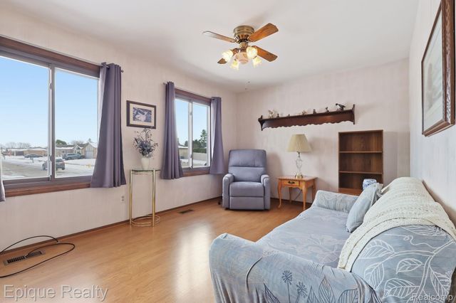 40931 Rehse Drive, Clinton Charter Township, MI 48038