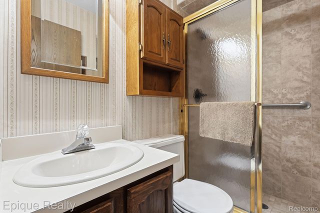 40931 Rehse Drive, Clinton Charter Township, MI 48038