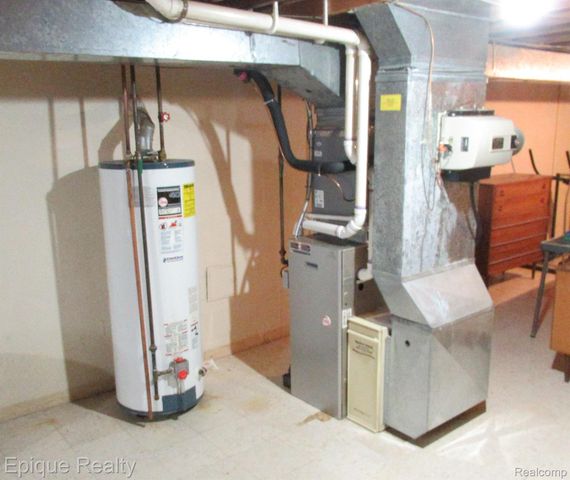 40931 Rehse Drive, Clinton Charter Township, MI 48038