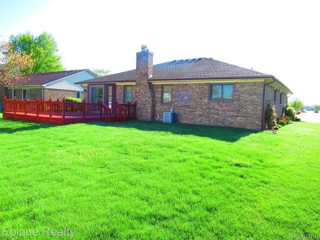 40931 Rehse Drive, Clinton Charter Township, MI 48038