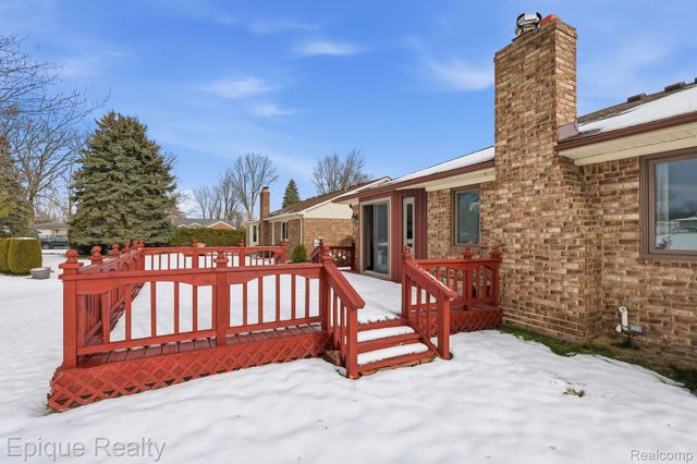 40931 Rehse Drive, Clinton Charter Township, MI 48038