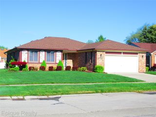 40931 Rehse Drive, Clinton Charter Township, MI 48038