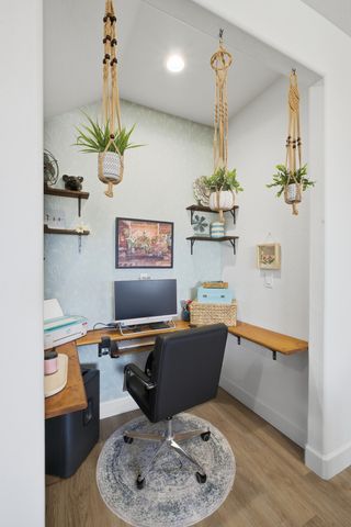 2827 Sand Hills Avenue, Tulare, CA 93274