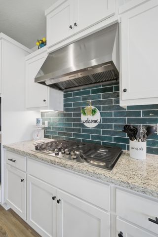 2827 Sand Hills Avenue, Tulare, CA 93274