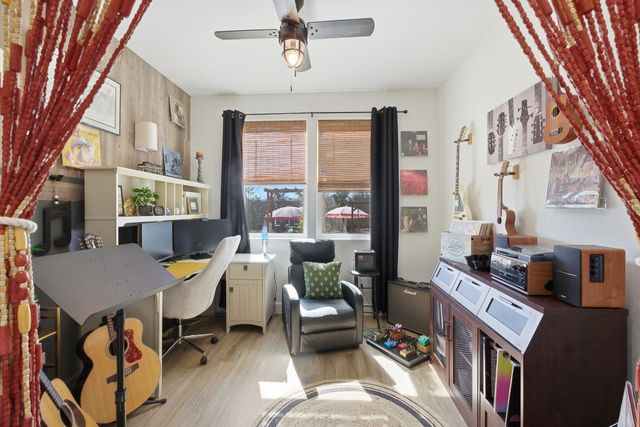 2827 Sand Hills Avenue, Tulare, CA 93274