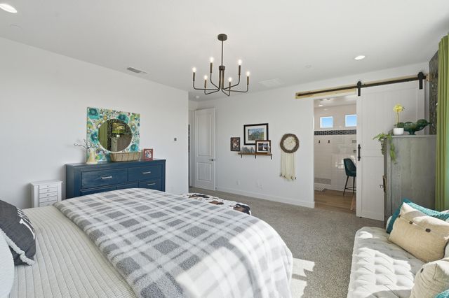 2827 Sand Hills Avenue, Tulare, CA 93274