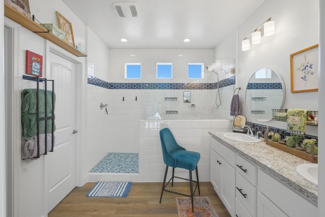 2827 Sand Hills Avenue, Tulare, CA 93274