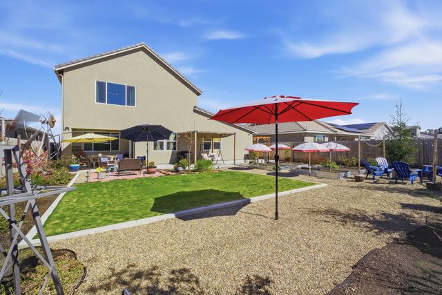 2827 Sand Hills Avenue, Tulare, CA 93274