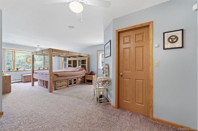 414 Red Hill Rd, Wurtsboro, NY 12790