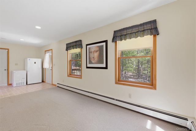 414 Red Hill Rd, Wurtsboro, NY 12790