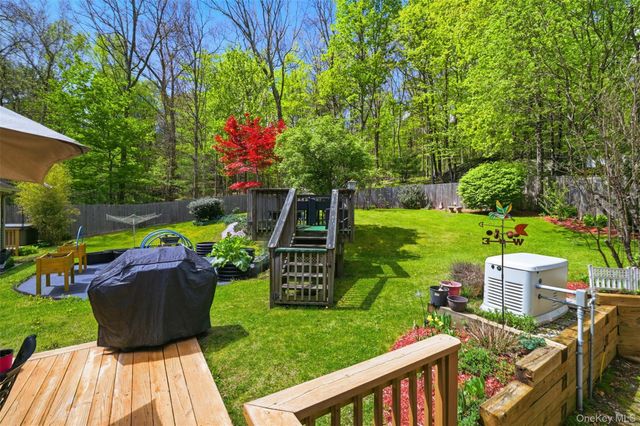 414 Red Hill Rd, Wurtsboro, NY 12790
